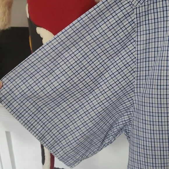 Tommy Hilfiger plaid short sleeve shirt - Picture 5 of 7